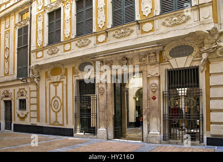 La Galleria Nazionale di Palazzo Spinola de Gênes, au nord ouest de l'Italie. La collection du musée inclut des illustrations, des meubles, de la céramique, argent, livres une Banque D'Images