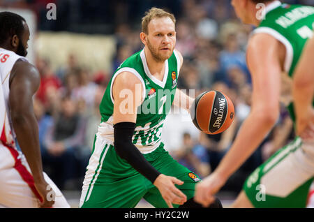 Belgrade, Serbie. 31 mars, 2017. Anton Ponkrashov,# 7 des centres d'action au cours de la Kazan en 2016/2017 Turkish Airlines EuroLeague Saison régulière 29 Ronde match entre le stade Crvena Zvezda Belgrade MTS et les CINU à Kazan Kombank Arena le 31 mars 2017 à Belgrade, Serbie. © Nikola Krstic/Alamy Live News Banque D'Images