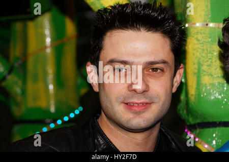 Paris, France. 31 mars, 2017. Grégory Bakian, singer assiste à la soirée d'ouverture de la Foire du Trône au profit de l'Association Petits Princes, qui célèbre son 30e anniversaire cette année. Credit : Bernard Menigault/Alamy Live News Banque D'Images