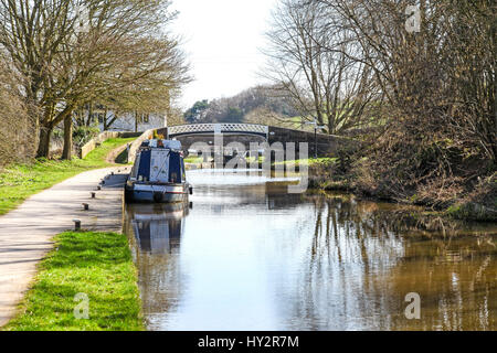 15-04 et 35 de pont à la jonction de la branche de l'Poireau Caldon Canal à écluses Hazelhurst Denford Staffordshire England UK Banque D'Images