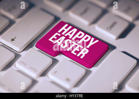 Salutation de pâques rose contre la touche Entrée du clavier Banque D'Images