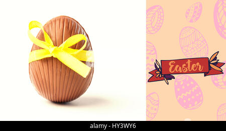 TE252   frames hndr mix 1 contre fond orange Banque D'Images