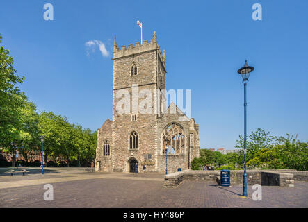 Royaume-uni, le sud-ouest de l'Angleterre, Bristol, vue sur les ruines de l'église Saint Pierre au parc du château. L'église a été détruite au cours de la 'Bristol Blit Banque D'Images