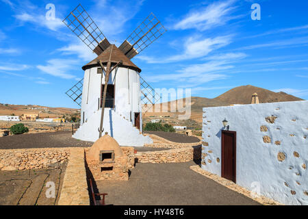 Ancien moulin dans village Tiscamanita, Fuerteventura, Îles Canaries, Espagne Banque D'Images