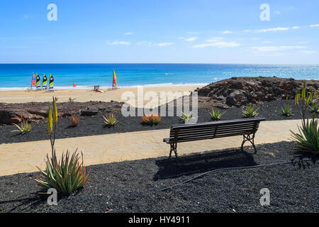 Banc de la promenade côtière de la Péninsule de Jandia, Fuerteventura, Fuerteventura, Îles Canaries, Espagne Banque D'Images