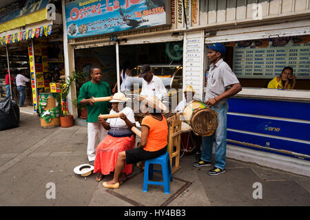 Cali, Colimbia - Février 6, 2014 : les musiciens jouant dans une rue de la ville de Cali, en Colombie Banque D'Images