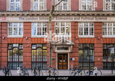 La London School of Economics & Political Science Building sur la Sardaigne Street, Londres, Angleterre, Royaume-Uni Banque D'Images