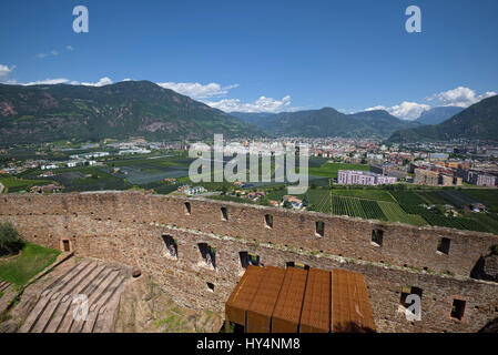 L'Italie, le Tyrol du Sud, Bolzano, Château Sigmundskron, Messner Mountain Museum Firmian, Burg Banque D'Images