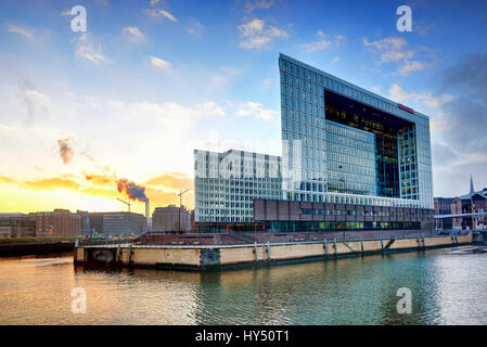 Dans la maison d'édition qui Ericusspitze dans la ville portuaire de Hambourg, Allemagne, Europe, un Spiegel-Verlagshaus Hafenc Ericusspitze in der der Banque D'Images