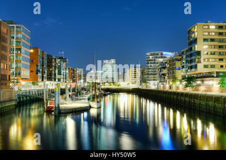 Office de tourisme maisons et maisons d'habitation dans l'imperial quay et sandy gate quay dans la ville portuaire de Hambourg, Allemagne, Europe, Buero- und am Wohnhaeuser Banque D'Images