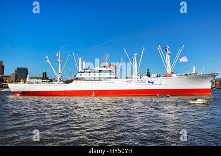 Défilé de fin pour l'anniversaire du port par le bateau musée Cap San Diego à Hambourg, Allemagne, Europe, Einlaufparade zum Hafengeburtstag mit dem Musées Banque D'Images