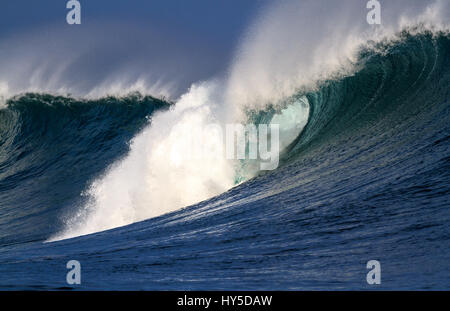 Rupture géant océan vagues à Hawaï Banque D'Images