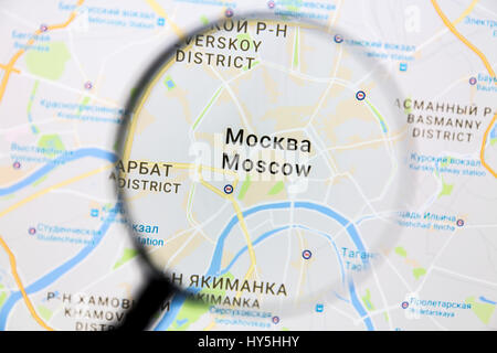 Carte de Moscou. Carte de Moscou sur Google Maps sous une loupe. Moscou est la capitale de la Russie Banque D'Images