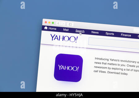 Yahoo site web sur un écran d'ordinateur Yahoo est une société Internet multinationales dans le monde connu pour son portail Web, Banque D'Images