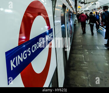 King's Cross St Pancras signe tube Banque D'Images