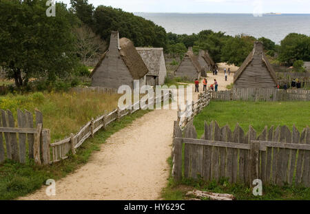 Aperçu de la plantation Plimoth, Plymouth, Massachusetts réplique du village en 1621. Maintenant connu sous le nom de Plimoth Pataxet Banque D'Images