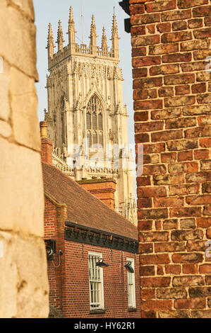 La cathédrale de York dans le centre-ville historique. Banque D'Images