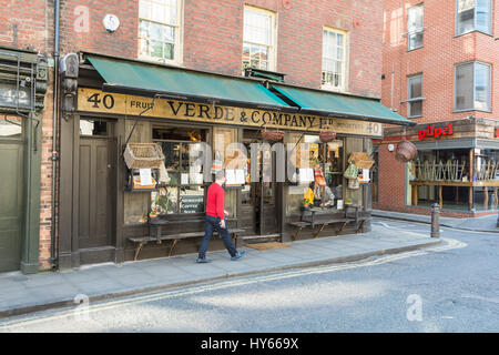 Vert & Company Ltd, les importateurs de fruits, Spitalfields dans l'East End de Londres, Angleterre, RU Banque D'Images