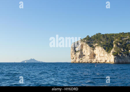 La belle nature des Calanques sur la côte d'Azur France. Parc National des Calanques près de Marseille. Nature et plein air Banque D'Images