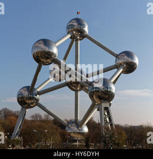 Musée de l'Atomium à Bruxelles, Belgique Banque D'Images