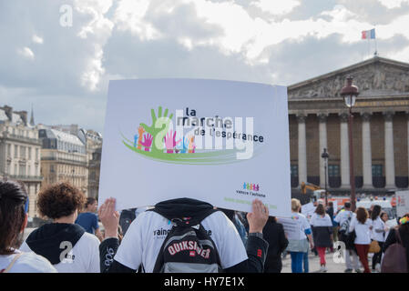 Paris : LE MARCHÉ DE L'ESPOIR 2017- Gagner l'autisme Banque D'Images