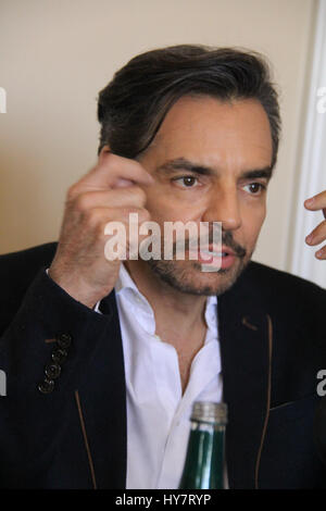 Los Angeles, Californie, USA. 1er avril 2017. Eugenio Derbez 04/01/2017 'comment être un Latin lover' une séance tenue au Four Seasons Los Angeles at Beverly Hills à Los Angeles, CA Photo : Cronos/Hollywood News/Alamy Live News Banque D'Images