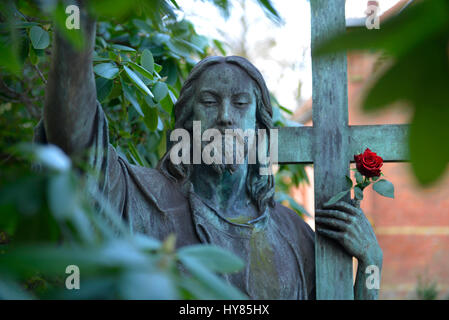 Christus-Statue, cimetière de village Zehlen, oncle Tom's street, village Zehlen, Berlin, Allemagne, Friedhof Zehlendorf, Onkel-Tom-Strasse, Zehlendorf Banque D'Images