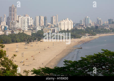 Plage de Chowpatty Kamala Nehru Park lookout sur une claire journée d'automne Banque D'Images