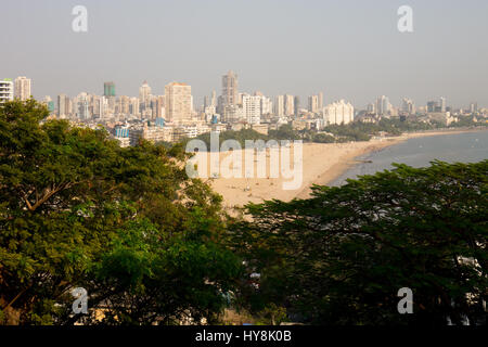 Plage de Chowpatty Kamala Nehru Park lookout sur une claire journée d'automne Banque D'Images