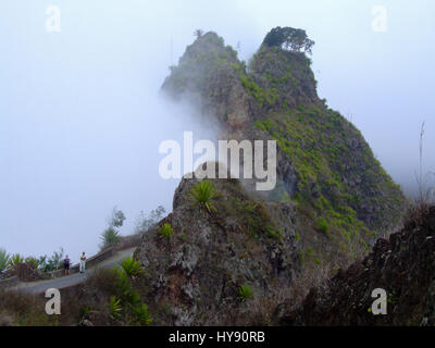 La Rua de Corda a été construit par des esclaves sur l'étroite crête de la montagne Delgadinho ridge dans les montagnes de Santo Antao, République de Cabo Ve Banque D'Images