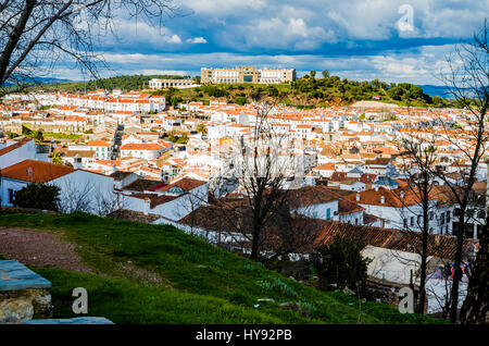 Aracena vu de dessus. Aracena, Huelva, Andalousie, Espagne, Europe Banque D'Images