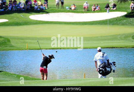 Rancho Mirage, Californie, USA. 2ème apr 2017. Lydia Ko sur le 6e trou lors de la ronde finale de l'ANA Inspiration au cours du tournoi Dinah Shore à Mission Hills Country Club de Rancho Mirage, en Californie. John Green/CSM/Alamy Live News Banque D'Images