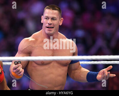 Orlando, FL, USA. 2ème apr 2017. John Cena à WrestleMania WWE 33 sur le Camping World Stadium à Orlando, Floride, le 2 avril 2017. Crédit : George Napolitano Punch/media/Alamy Live News Banque D'Images