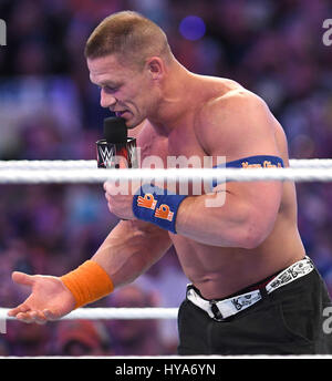 Orlando, FL, USA. 2ème apr 2017. John Cena à WrestleMania WWE 33 sur le Camping World Stadium à Orlando, Floride, le 2 avril 2017. Crédit : George Napolitano Punch/media/Alamy Live News Banque D'Images