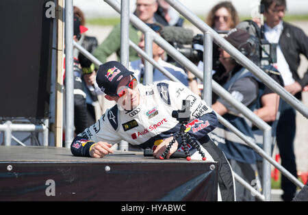 Montmeló, Espagne. 09Th avr, 2017. Mattias Ekström au podium, au cours de la journée 1 - F.I.A. Monde sur le circuit de course de Catalunya. Crédit : Pablo Guillen/Pacific Press/Alamy Live News Banque D'Images