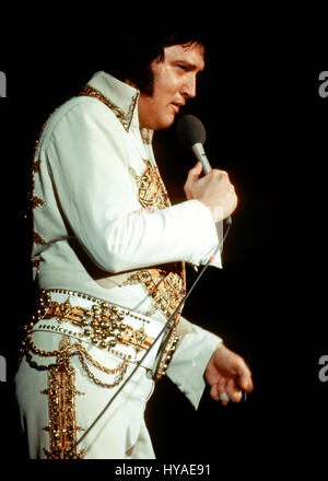 Elvis Presley en concert à la Providence Civic Center le 23 mai, 1977 Banque D'Images