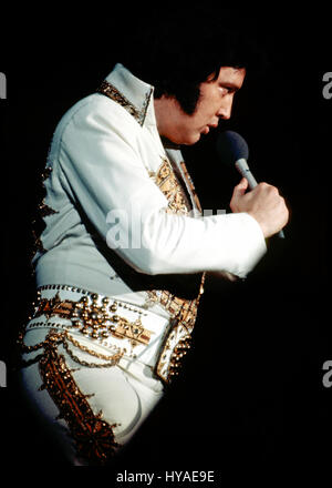 Elvis Presley en concert à la Providence Civic Center le 23 mai, 1977 Banque D'Images