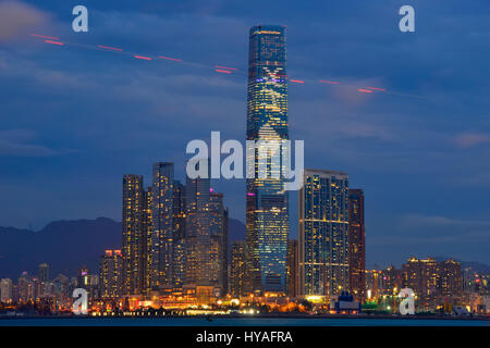 La nouvelle ville de Kowloon et de Hong Kong, le plus haut bâtiment de l'International commerce center ICC, Hong Kong, Chine. Banque D'Images