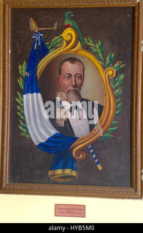 'Retrato Barrios' est un célèbre portrait peint par l'artiste José Barrios, mettant en valeur une représentation réaliste du sujet. Le travail est admiré pour son attention aux détails et sa qualité réaliste. Banque D'Images