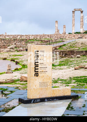 AMMAN, JORDANIE, 18 février 2012 : monuments à la Citadelle d'Amman en hiver. La Citadelle d'Amman est un site historique en ville, il est considéré comme parmi les Banque D'Images