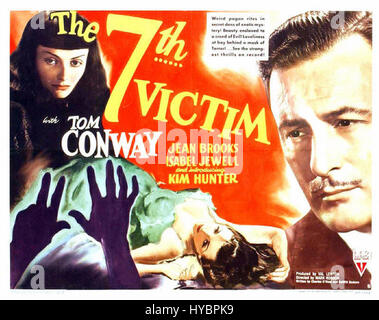 L'affiche de 'Seventh Victim' présente des images dramatiques du film de 1943, un classique de l'horreur psychologique de Val Lewton. Il capture l'essence du suspense, en se concentrant sur son style noir et ses thèmes étranges. Banque D'Images