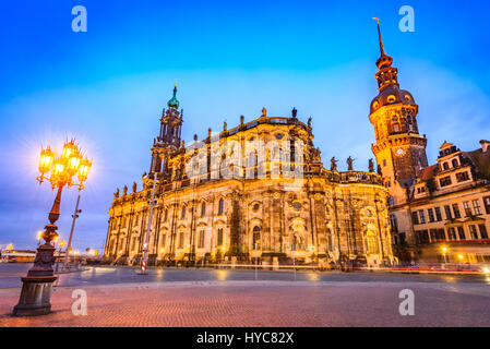 Dresden, Allemagne. Cathédrale de la sainte trinité ou l'église hofkirche, Saxe. Banque D'Images