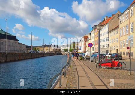 Copenhague, Danemark - août 22, 2014 : Gammel Strand à Copenhague. L'ancien port naturel le long de la rue dans le centre de Copenhague. Il a été aroun Banque D'Images