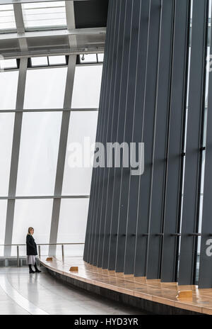 En vue de la ville de Londres à partir de la partie nord du ciel jardins du bâtiment de talkie-walkie, 20 Fenchurch Street, London, England. Banque D'Images