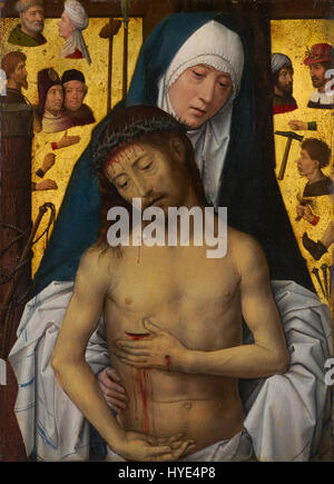« L'homme des douleurs dans les bras de la Vierge » de Hans Memling est une peinture religieuse poignante représentant le Christ dans ses derniers moments, tenue par la Vierge Marie. L'œuvre met en valeur les détails exceptionnels et le symbolisme religieux de Memling. Banque D'Images