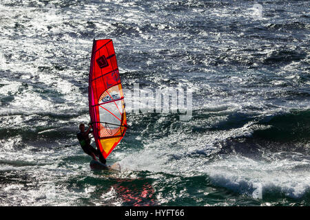 Planche à voile à surfers point au sud de Margaret River, au sud ouest de l'Australie. Banque D'Images