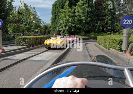 L'Autopia ride à Disneyland Paris, France. Banque D'Images