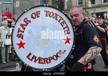 La grosse caisse d'une orange lodge de Liverpool à un ordre d'Orange défilent à Édimbourg à l'appui de l'union, quelques jours avant le référendum sur l'indépendance écossaise Banque D'Images