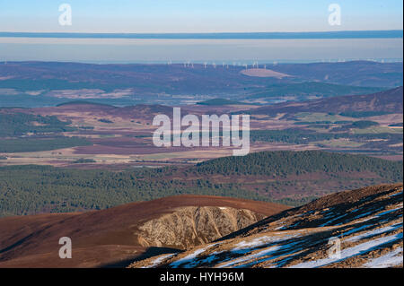 Une vue panoramique de la montagne des Highlands écossais en Crainghorm Banque D'Images