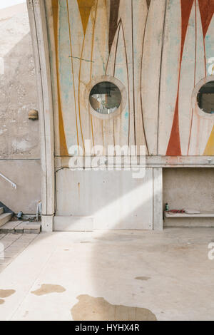 Arcosanti est une expérience urbaine en Arizona, construite par Paolo Soleri. Banque D'Images